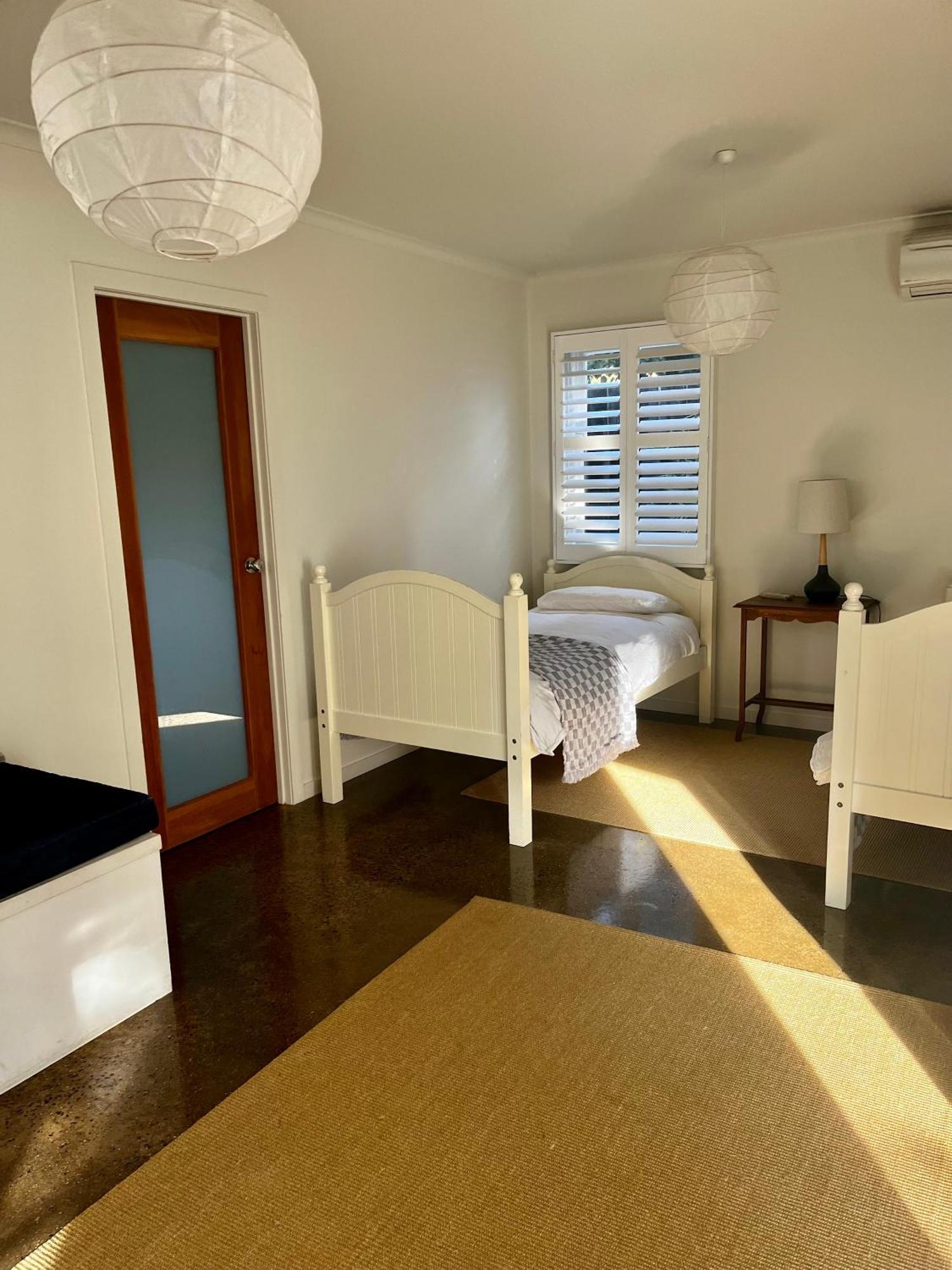 Surfers Palace 1 Min Walk To *